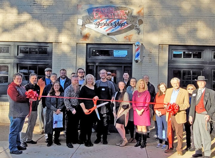 Barber shop opens at new location